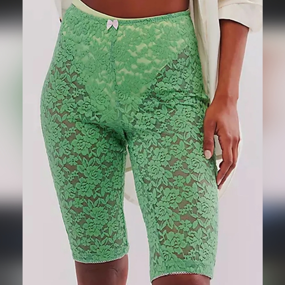 NEW Intimately Free People All Day Lace Capris green M - Picture 2 of 9